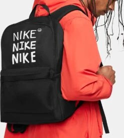 Nike Heritage Rugzak Unisex 18 Nike Heritage Rugzak Unisex -Beroemde Bagage Winkel 1078x1200 2