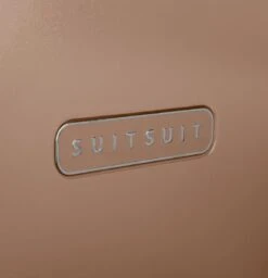 SUITSUIT - Blossom - Mocha Mousse - Reiskoffer (76 Cm) -Beroemde Bagage Winkel 1157x1200