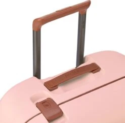 Delsey Moncey 4 Wheel Slim Cabin Trolley 55 Pink -Beroemde Bagage Winkel 1200x1176 1