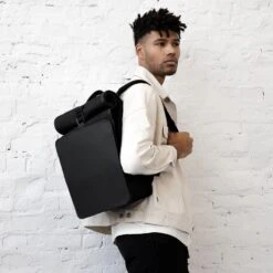 Kapten & Son Lund Pro Rugzak 16 Inch All Black -Beroemde Bagage Winkel 1200x1200 1081