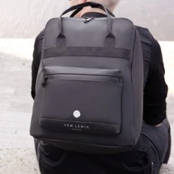 Sem Lewis Southern Hampstead Heren LaptoptasRugzak Nylon - Zwart -Beroemde Bagage Winkel 1200x1200 1222