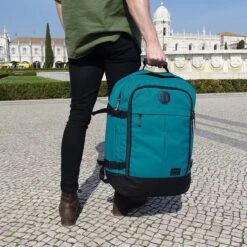 CabinMax Metz Reistas– Handbagage 44L- Rugzak – Schooltas - Backpack 55x40x20cm – Lichtgewicht - Vintage Teal (MZ V-TL) 15 CabinMax Metz Reistas– Handbagage 44L- Rugzak – Schooltas - Backpack 55x40x20cm – Lichtgewicht - Vintage Teal (MZ V-TL) -Beroemde Bagage Winkel 1200x1200 1508