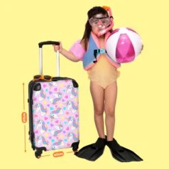 NoBoringSuitcases.com® Koffer Groot - Eenhoorn - Meisje - Patroon - Hartje - Trolley Koffer Met TSA-slot - Met Wielen - 90 Liter - Reiskoffer - 66 Cm -Beroemde Bagage Winkel 1200x1200 300