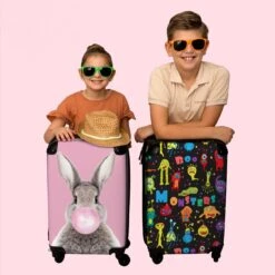 NoBoringSuitcases.com® Koffer - Monster - Kleuren - Kinderen - Ruimte - Past Binnen 55x40x20 Cm En 55x35x25 Cm - Handbagage - Trolley - Fotokoffer - Cabin Size - Print 20 NoBoringSuitcases.com® Koffer - Monster - Kleuren - Kinderen - Ruimte - Past Binnen 55x40x20 Cm En 55x35x25 Cm - Handbagage - Trolley - Fotokoffer - Cabin Size - Print -Beroemde Bagage Winkel 1200x1200 71