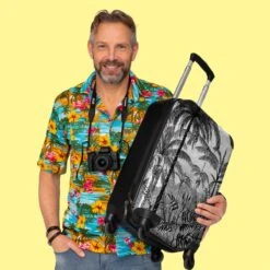 NoBoringSuitcases.com® Koffer - Jungle - Palmboom - Vintage - Zwart Wit - Past Binnen 55x40x20 Cm En 55x35x25 Cm - Handbagage - Trolley - Fotokoffer - Cabin Size - Print 18 NoBoringSuitcases.com® Koffer - Jungle - Palmboom - Vintage - Zwart Wit - Past Binnen 55x40x20 Cm En 55x35x25 Cm - Handbagage - Trolley - Fotokoffer - Cabin Size - Print -Beroemde Bagage Winkel 1200x1200 722