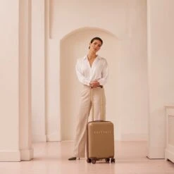 SUITSUIT - Fab Seventies - Cuban Sand - Duo Set (55/76 Cm) -Beroemde Bagage Winkel 1200x1200 822