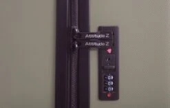 AttitudeZ Azur Handbagage Olijfgroen 55cm - TSA-slot -Beroemde Bagage Winkel 1200x763