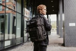 LAYSTON. - 45L Sport School Werk Rugtas - Sport Rugzak - Tactical Backpack - Waterafstotend - Camo Groen -Beroemde Bagage Winkel 1200x800 55