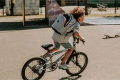 Pick & Pack Haaienvorm - Rugzak - Donkerblauw - Maat M -Beroemde Bagage Winkel 1200x803 1