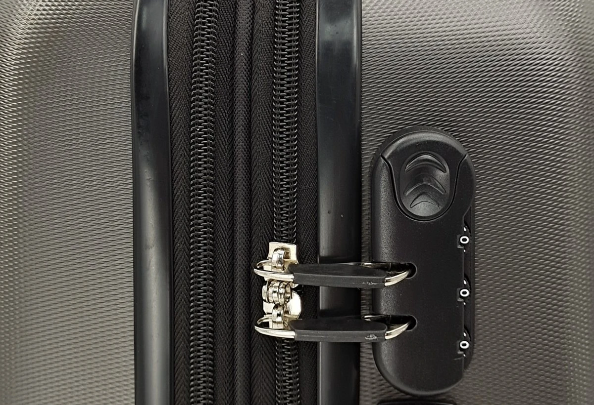 SB Travelbags Kofferset - 2 Delige 'Expandable' Koffer - Donker Grijs - 65cm/55cm 6 SB Travelbags Kofferset - 2 Delige 'Expandable' Koffer - Donker Grijs - 65cm/55cm - Afbeelding 4