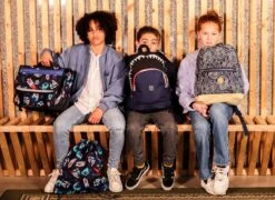 Pick & Pack Haaienvorm - Rugzak - Donkerblauw - Maat M -Beroemde Bagage Winkel 1200x874 1