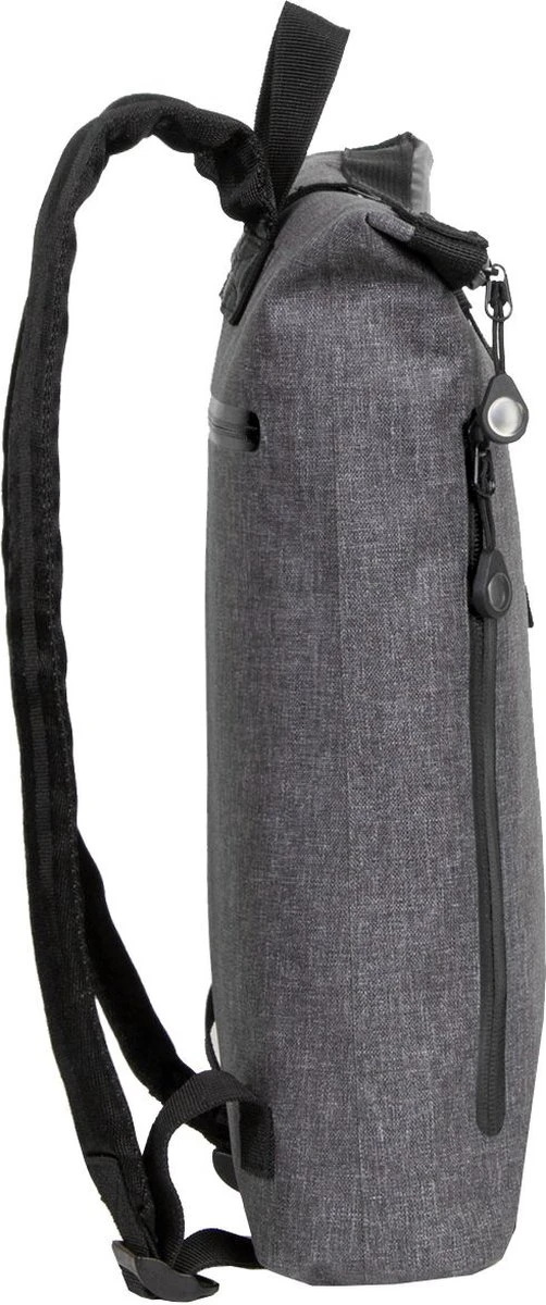 New Rebels® Vepo - Rugtas - Grijs- Waterbestendig - Roll-top - 87 - 19x20x4cm - Rugzak / Backpack 13 New Rebels® Vepo - Rugtas - Grijs- Waterbestendig - Roll-top - 87 - 19x20x4cm - Rugzak / Backpack - Afbeelding 11