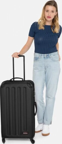 Eastpak TRANZSHELL M Reiskoffer (67 X 42 X 4 Cm) - Black -Beroemde Bagage Winkel 516x1200