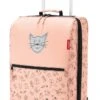Reisenthel Trolley XS Kids Reiskoffer Kind - Maat XS - 12L - Cats&Dogs Rose Roze -Beroemde Bagage Winkel 705x1200 3