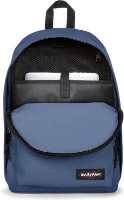 Eastpak OUT OF OFFICE Rugzak, 27 Liter, 13.3 Inch Laptopvak - Powder Pilot -Beroemde Bagage Winkel 745x1200 1