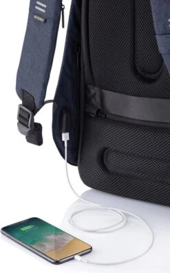XD Design Bobby Hero Regular - Anti-Diefstal Rugzak 18 Liter - Navy 35 XD Design Bobby Hero Regular - Anti-Diefstal Rugzak 18 Liter - Navy -Beroemde Bagage Winkel 748x1200 3