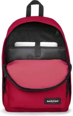Eastpak OUT OF OFFICE Rugzak, 27 Liter, 13.3 Inch Laptopvak - Sailor Red -Beroemde Bagage Winkel 754x1200 2