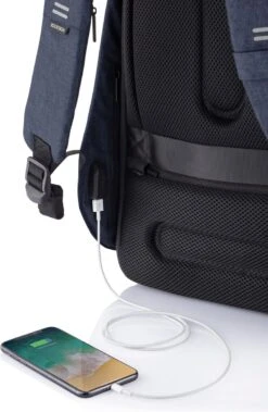XD Design Bobby Hero Small - Anti-Diefstal Rugzak 11.5 Liter -Navy -Beroemde Bagage Winkel 782x1200 1