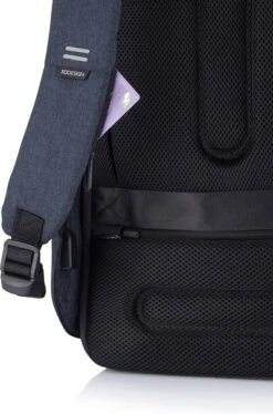 XD Design Bobby Hero Small - Anti-Diefstal Rugzak 11.5 Liter -Navy -Beroemde Bagage Winkel 792x1200 5
