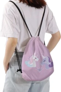 Zwemtas - Gymtas "Friends" - Luxe Rugtas Met Trekkoorden - School Tas - Rugzak -Beroemde Bagage Winkel 795x1200 6