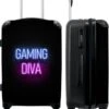 NoBoringSuitcases.com® Koffer Groot - Gaming - Quotes - Neon - Gaming Diva - Vrouwen - Trolley Koffer Met TSA-slot - Met Wielen - 90 Liter - Reiskoffer - 66 Cm -Beroemde Bagage Winkel 985x1200 6